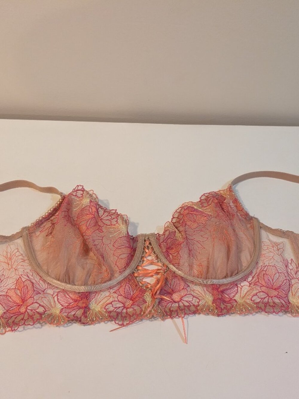 Womens floral mesh bra, size 1